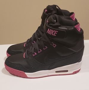 Nike Air Revolution Ski High Wedge